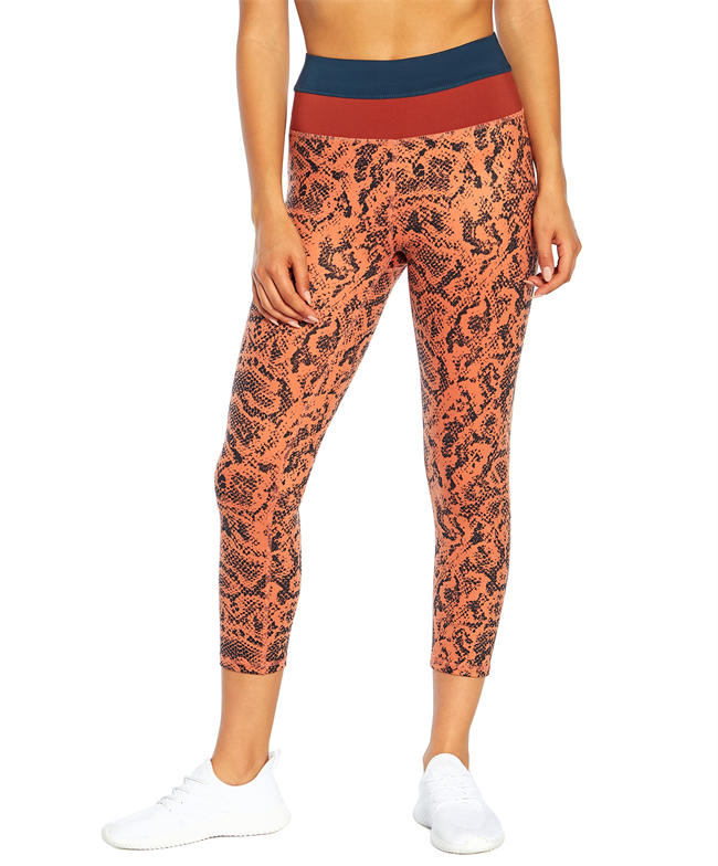 Jessica Simpson Sportswear Women Kelly High Rise Capri Legging